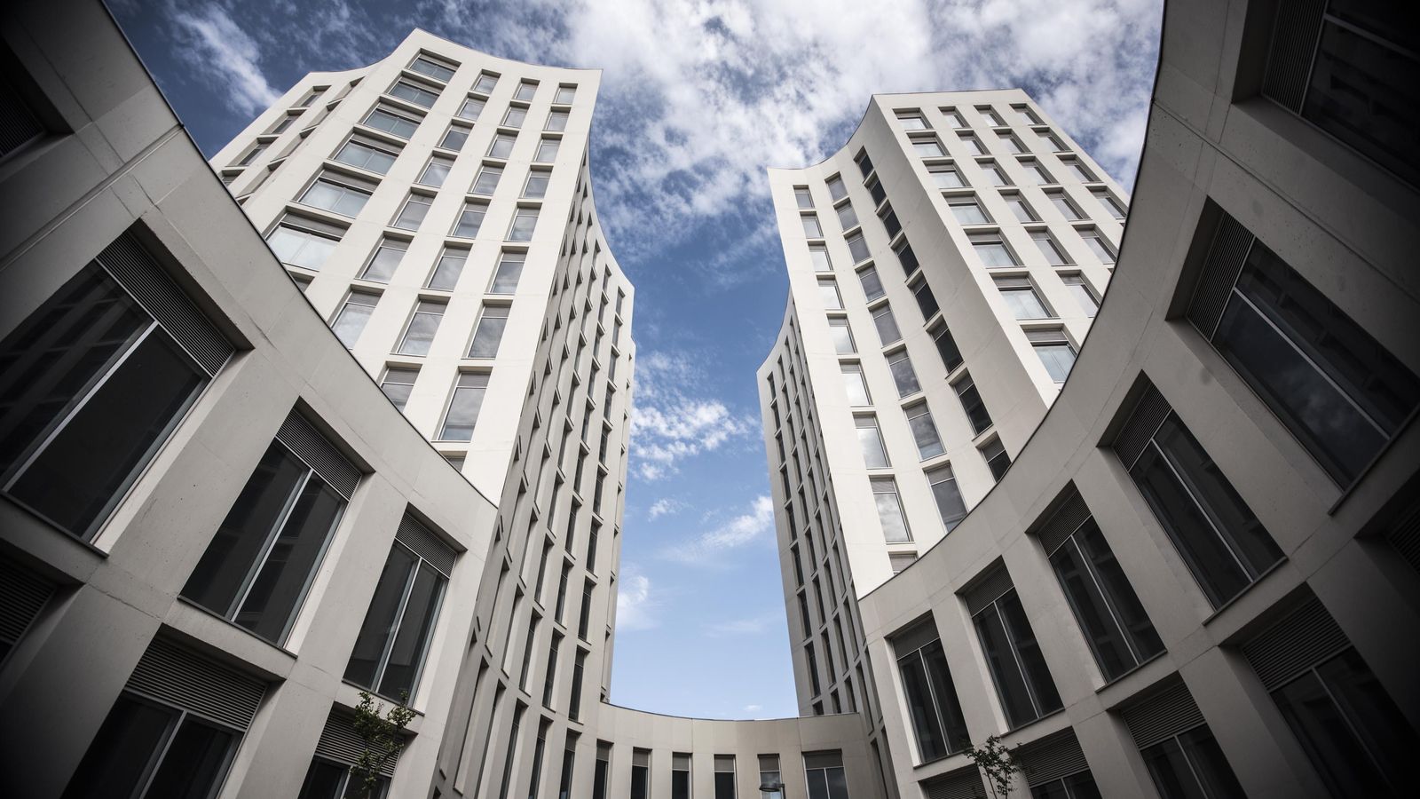 Edificio de Medicina en el PTS.