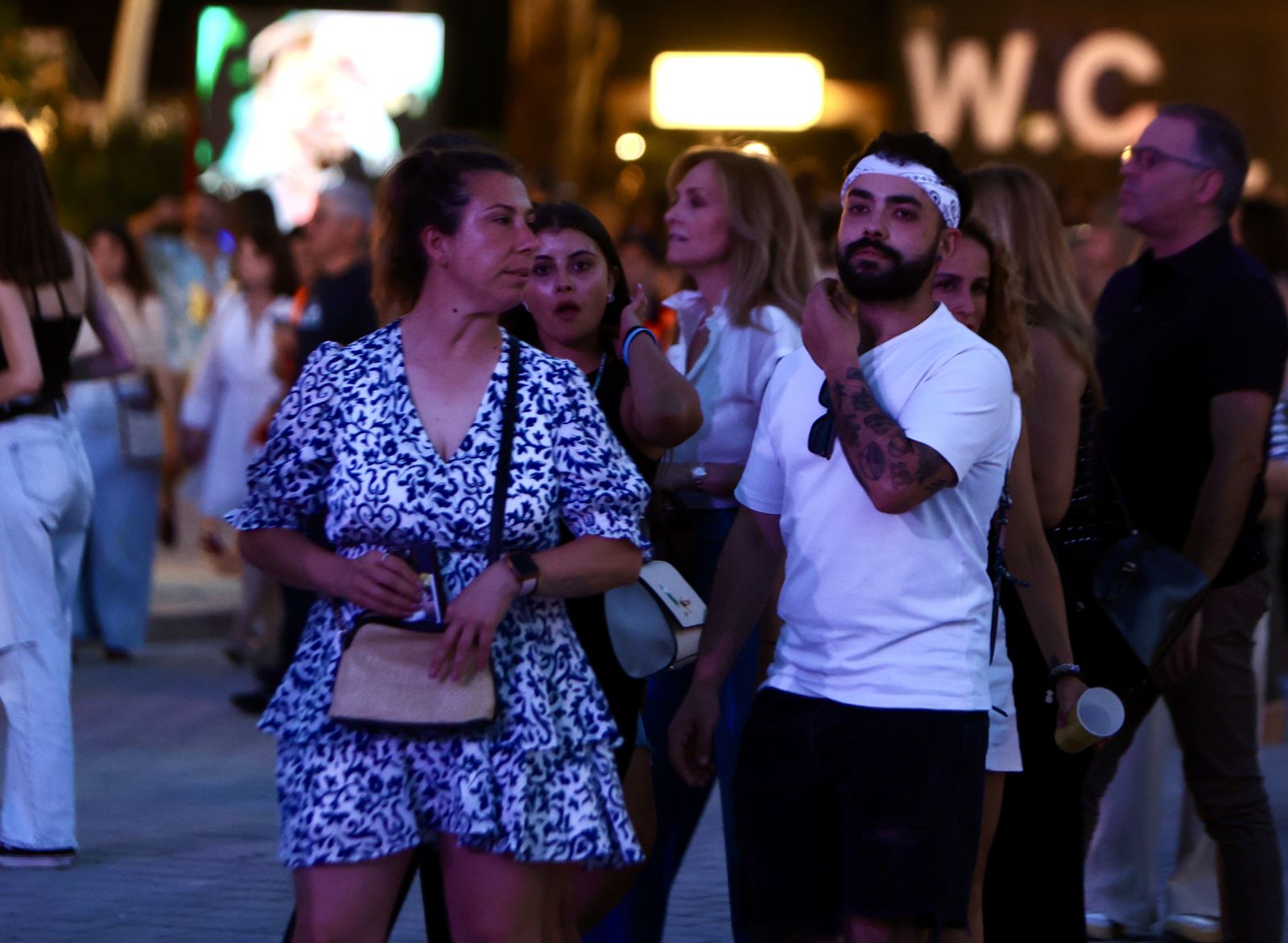 Búscate en el concierto de Maluma