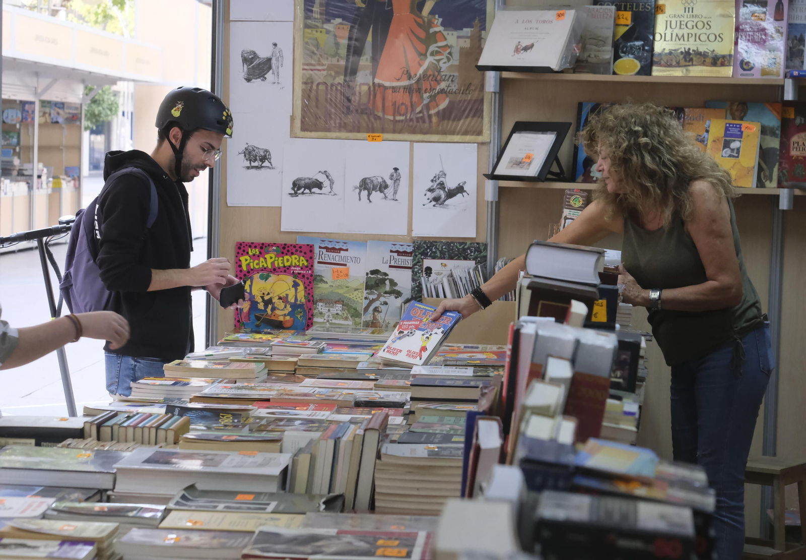 La Feria del Libro Antiguo y de Ocasión de Córdoba, en imágenes