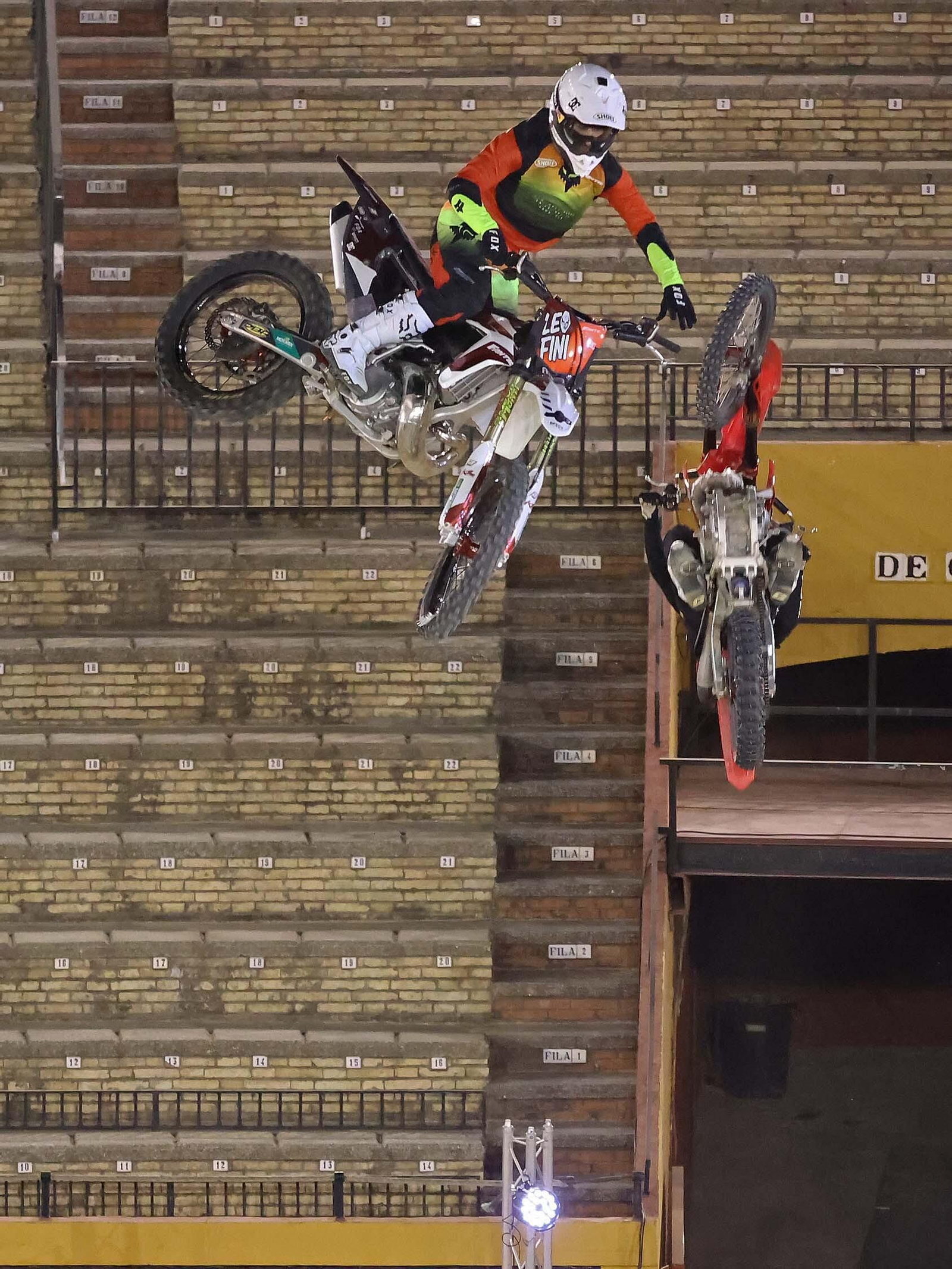 Imágenes del Freestyle Motocross Over Limits en Algeciras