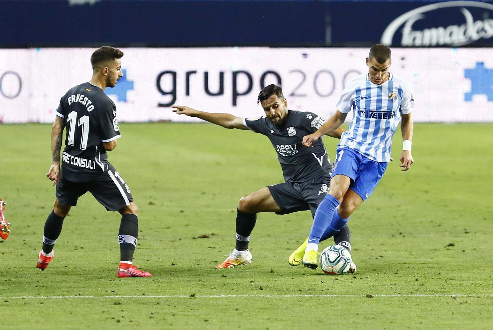 Las fotos de la liberación del Málaga CF tras ganar al Alcorcón