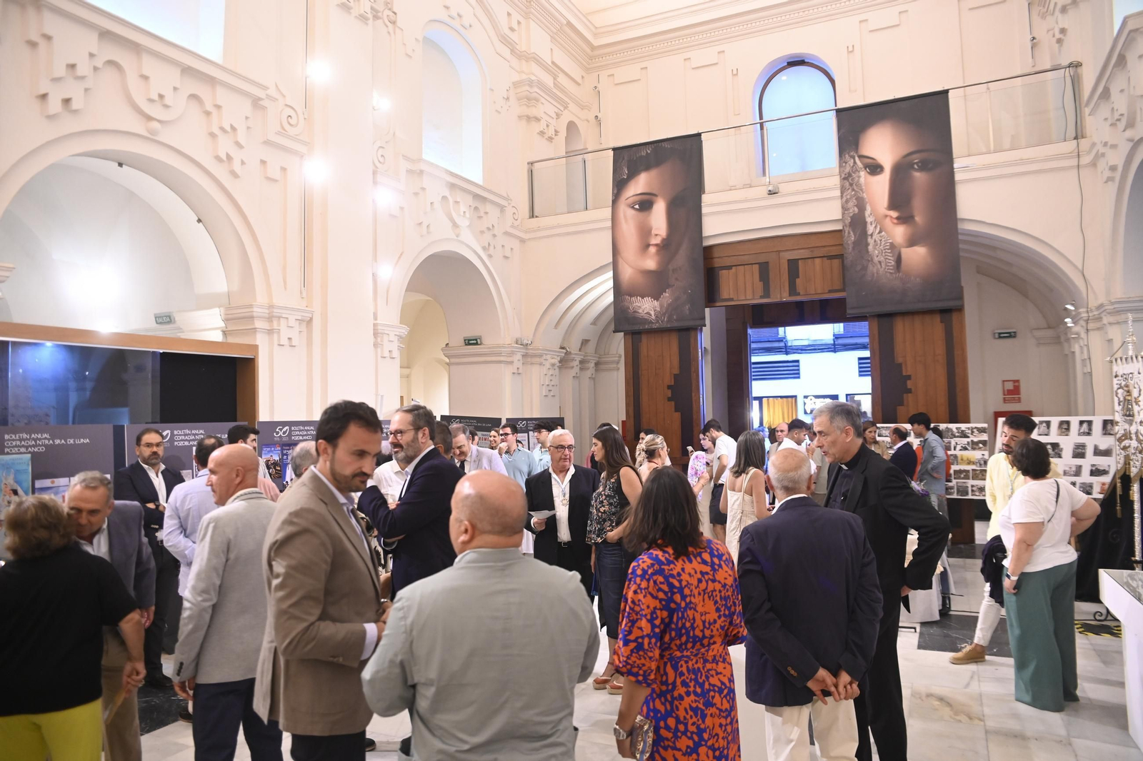 Exposición con motivo de la coronación canónica de la virgen de Luna