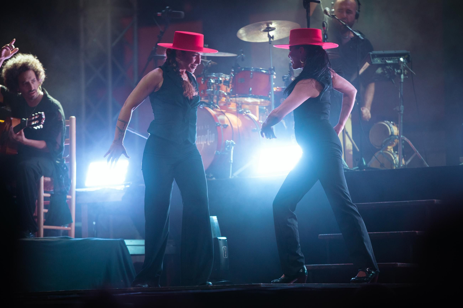 Imágenes del concierto de María Peláe en Trigueros