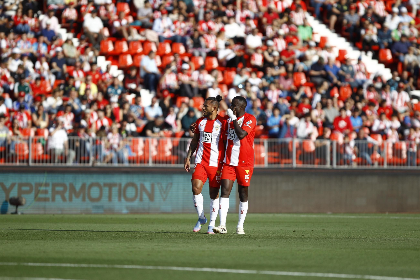 El U.D. Almería-C.D. Eldense, en imágenes