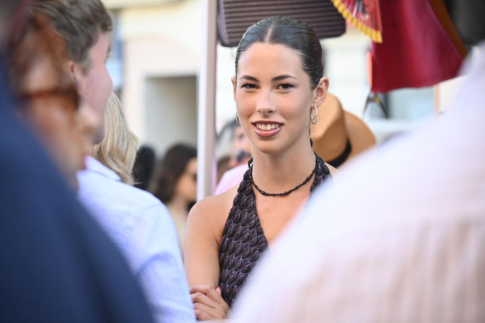 Imágenes de ambiente en el cuarto día de toros en Huelva