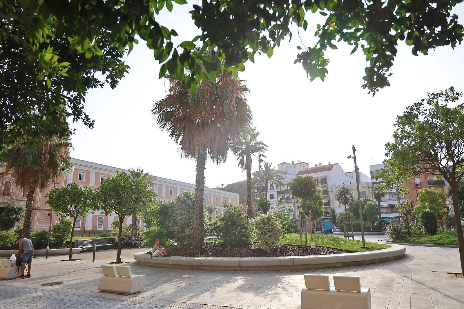 La Plaza de La Merced, un remanso de paz en las mañanas de verano