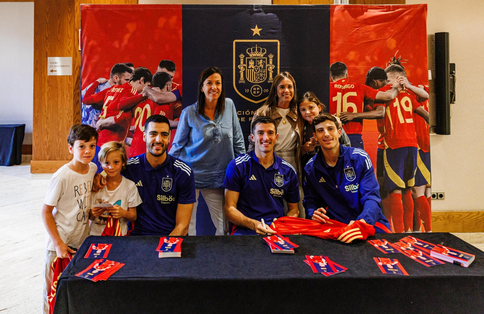 Las fotos del homenaje a Jesús Navas y de la selección en Córdoba