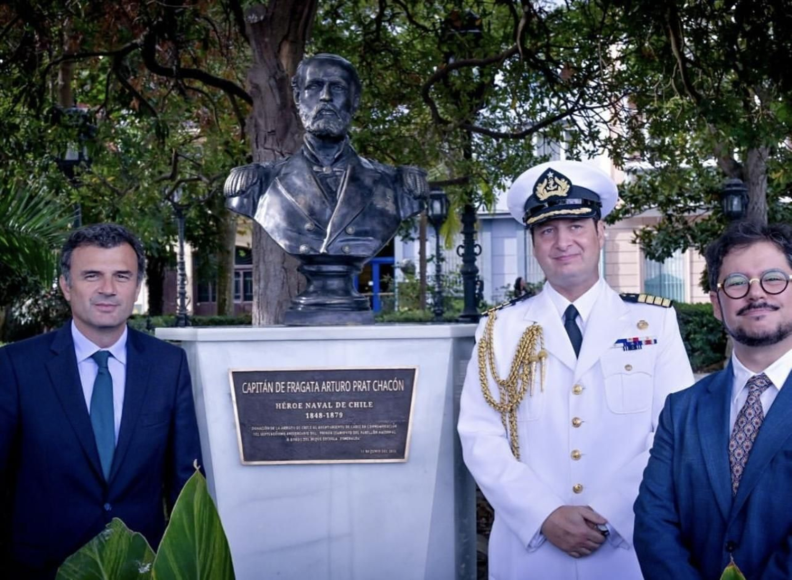 Bienquedismo: un busto a uno que nada tiene que ver con Cádiz