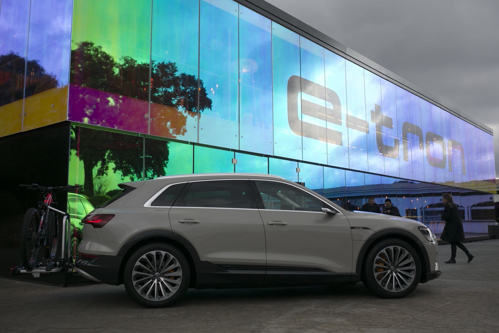 Modelo eléctrico e-tron en las instalaciones de Ascari