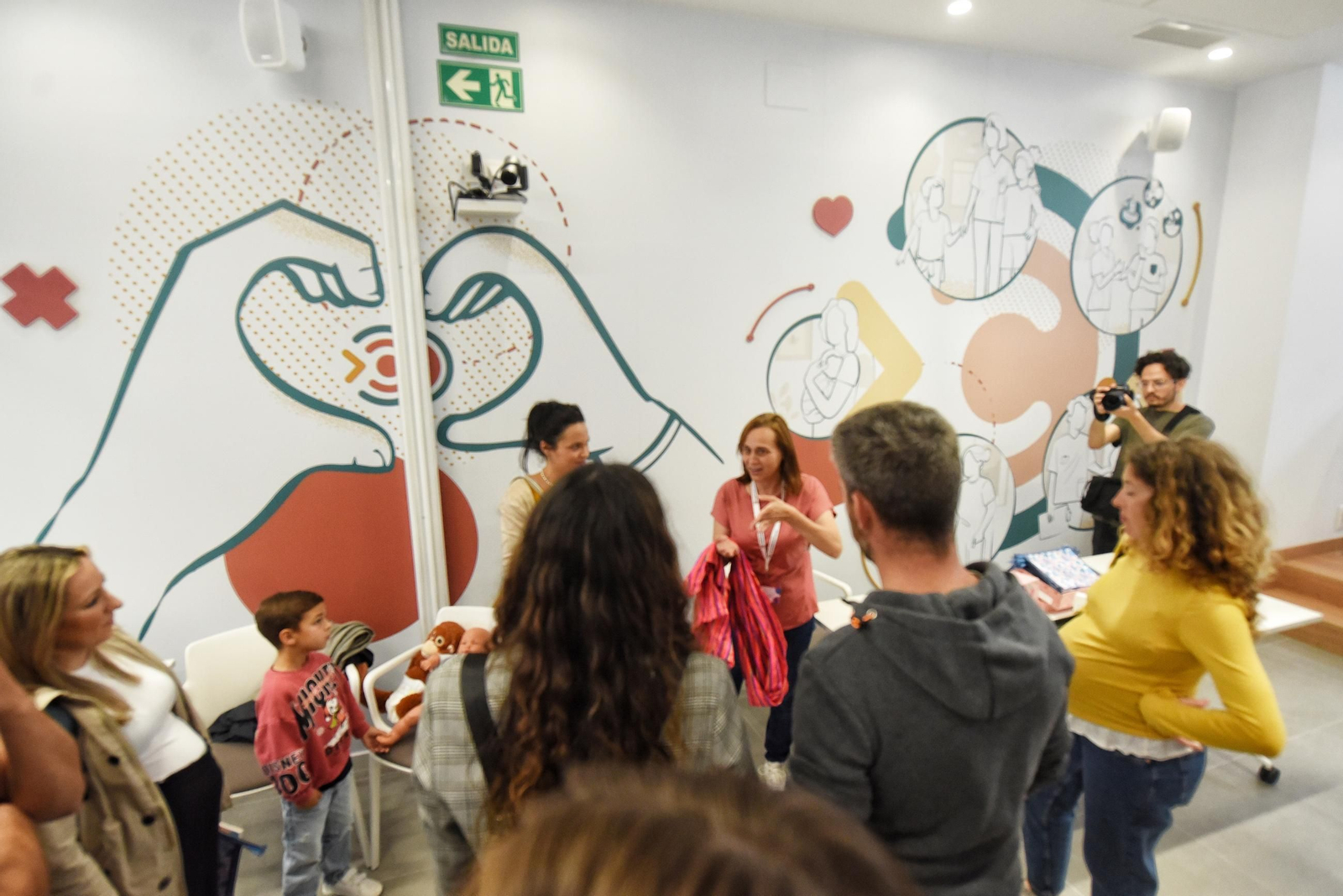 Córdoba celebra el Día de la Matrona con una sesión de 'belly painting'