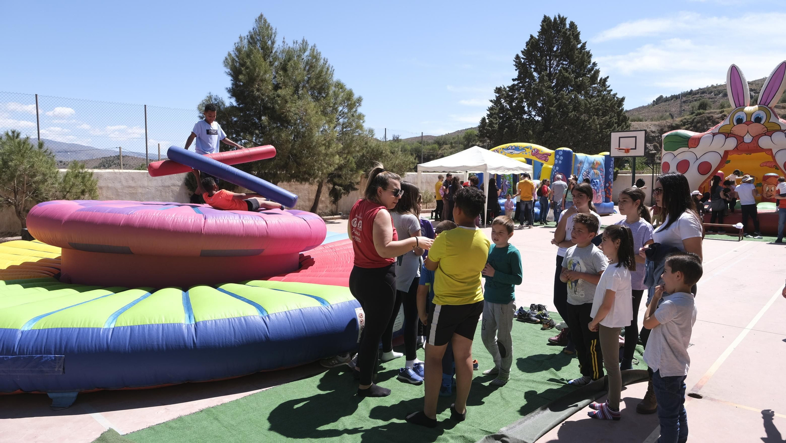 Imágenes de los juegos infantiles en las Fiestas de Abla