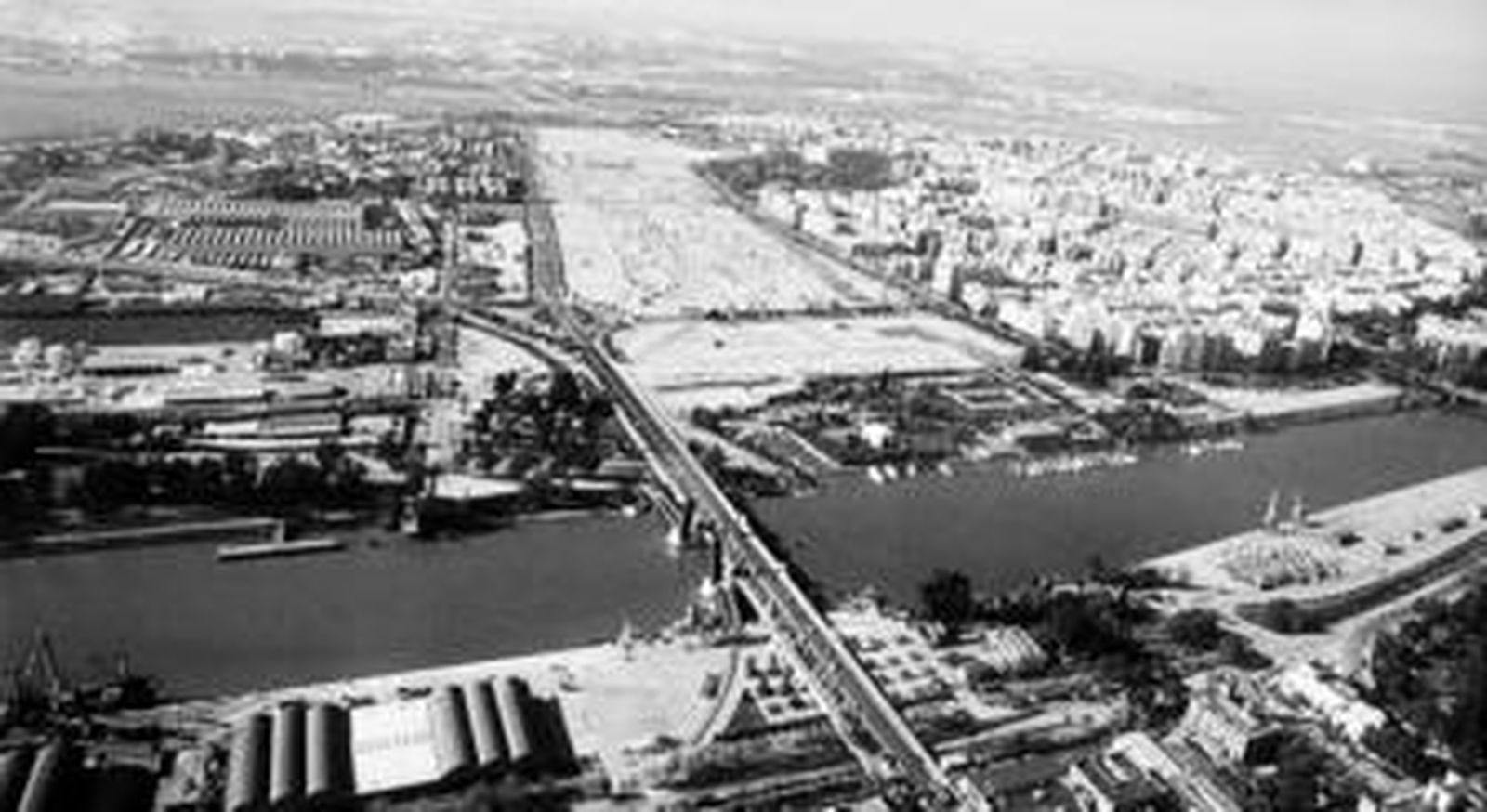 La fotografía aérea muesta la zona de Los Gordales, base del pleito del Estado contra el PGOU.