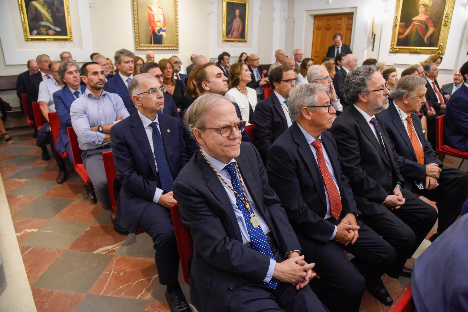 La Academia de Medicina de Sevilla recepciona a tres nuevos académicos correspondientes