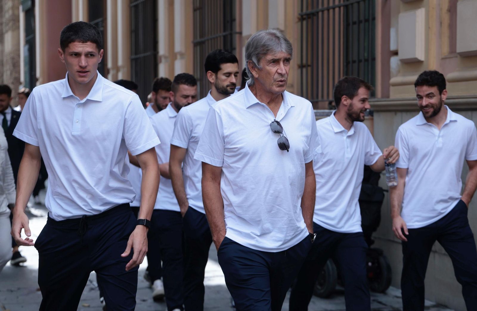 La visita del Betis a la Hermandad de El Museo, en imágenes