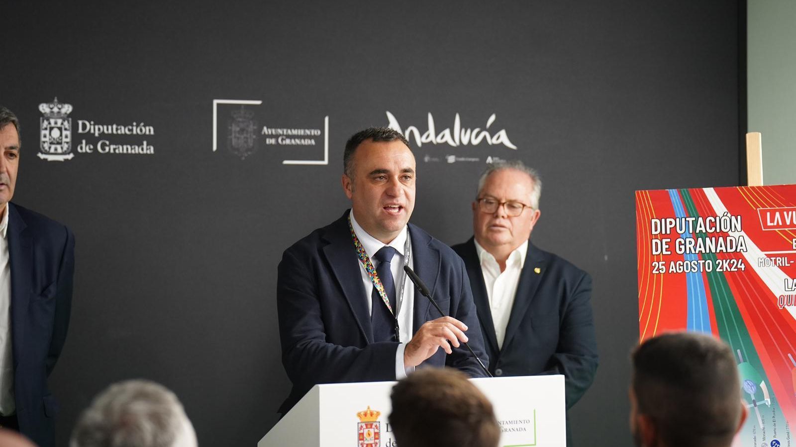 Francis Rodríguez, presidente de la Diputación de Granada presentó el recorrido de la Vuelta en Granada.