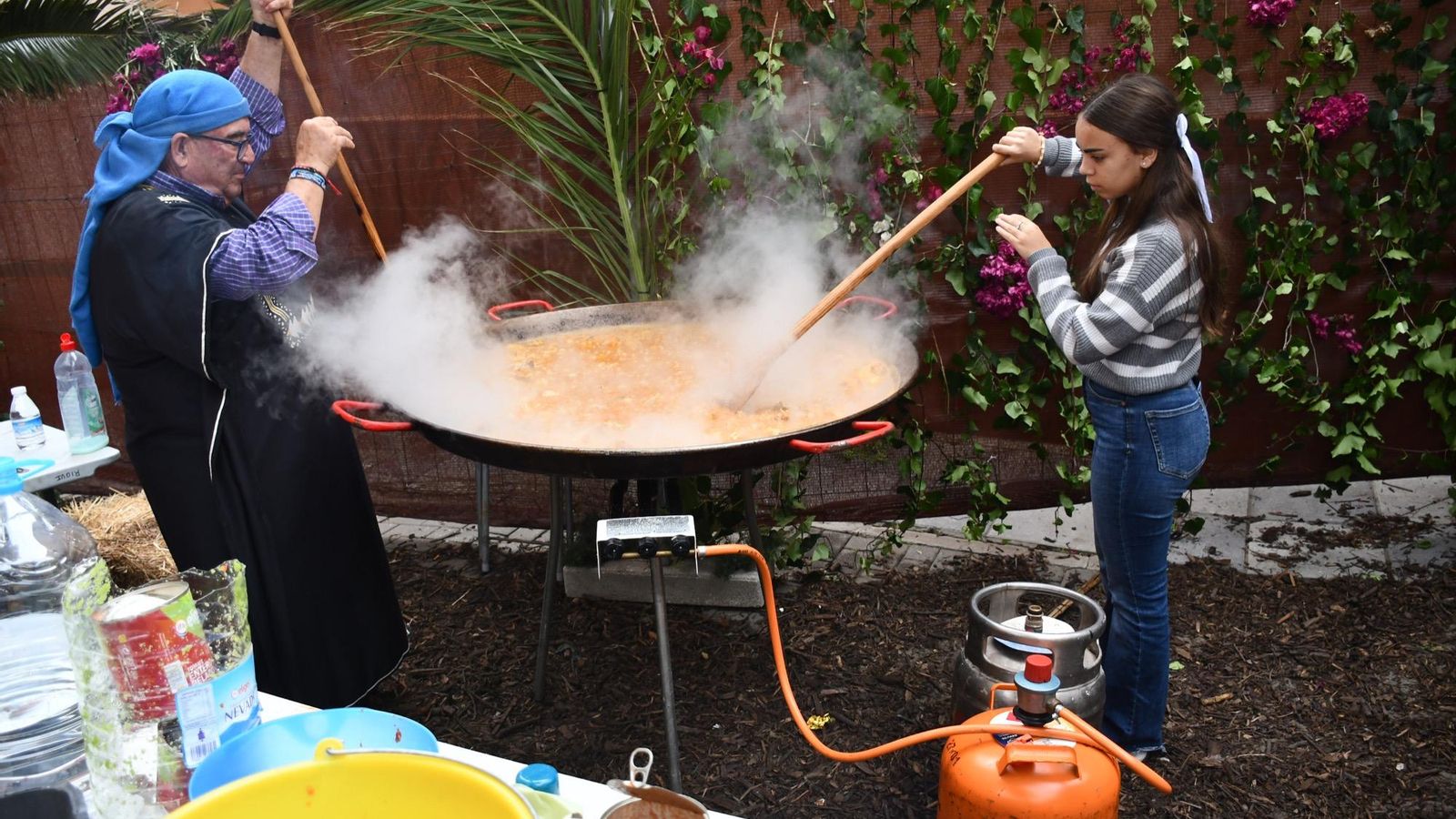 Puente Mayorga da comienzo a la Navidad con un animado Belén Viviente