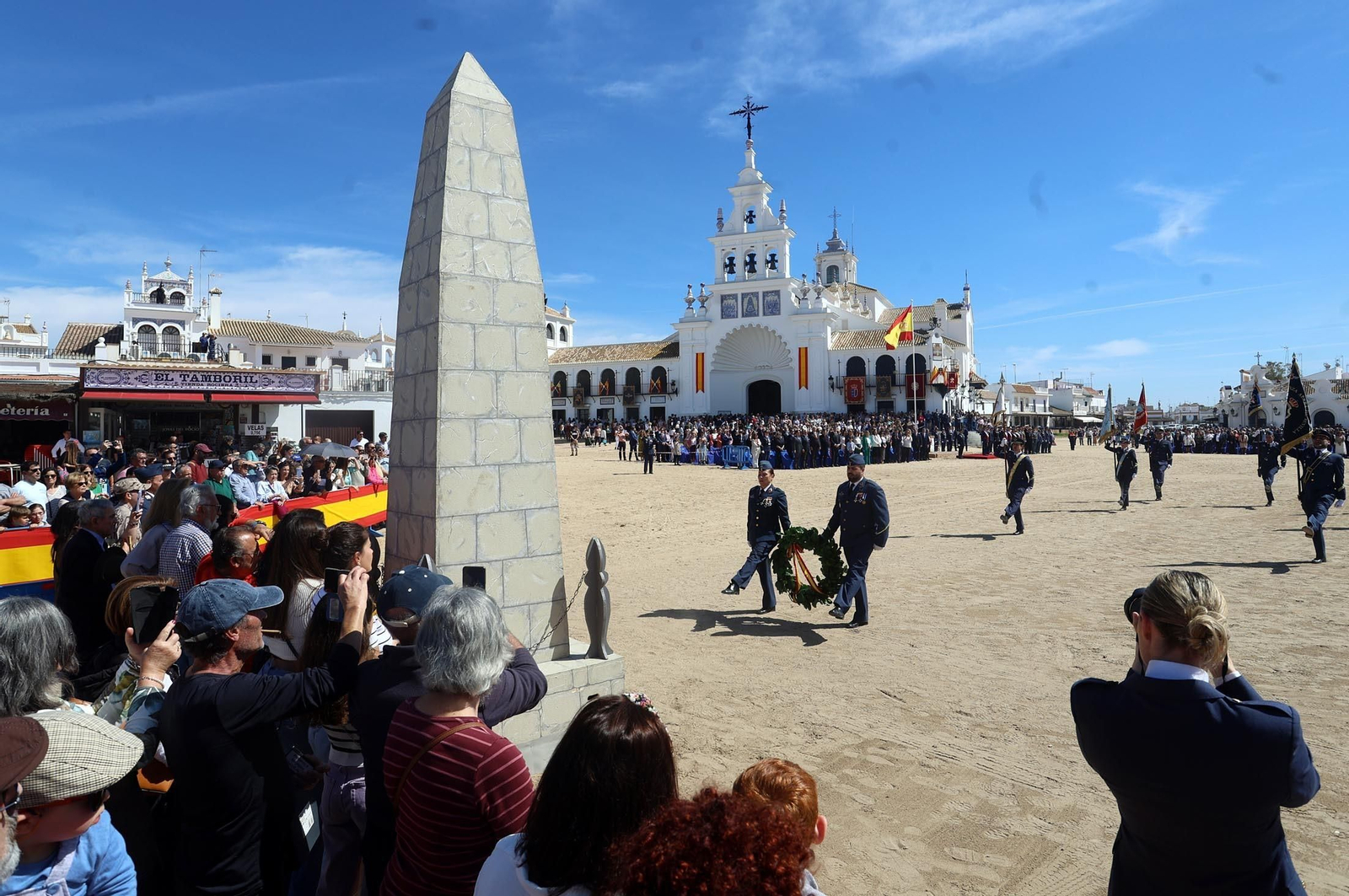 Imágenes del acto de Juramento o Promesa de Fidelidad a la Bandera Nacional en El Rocío