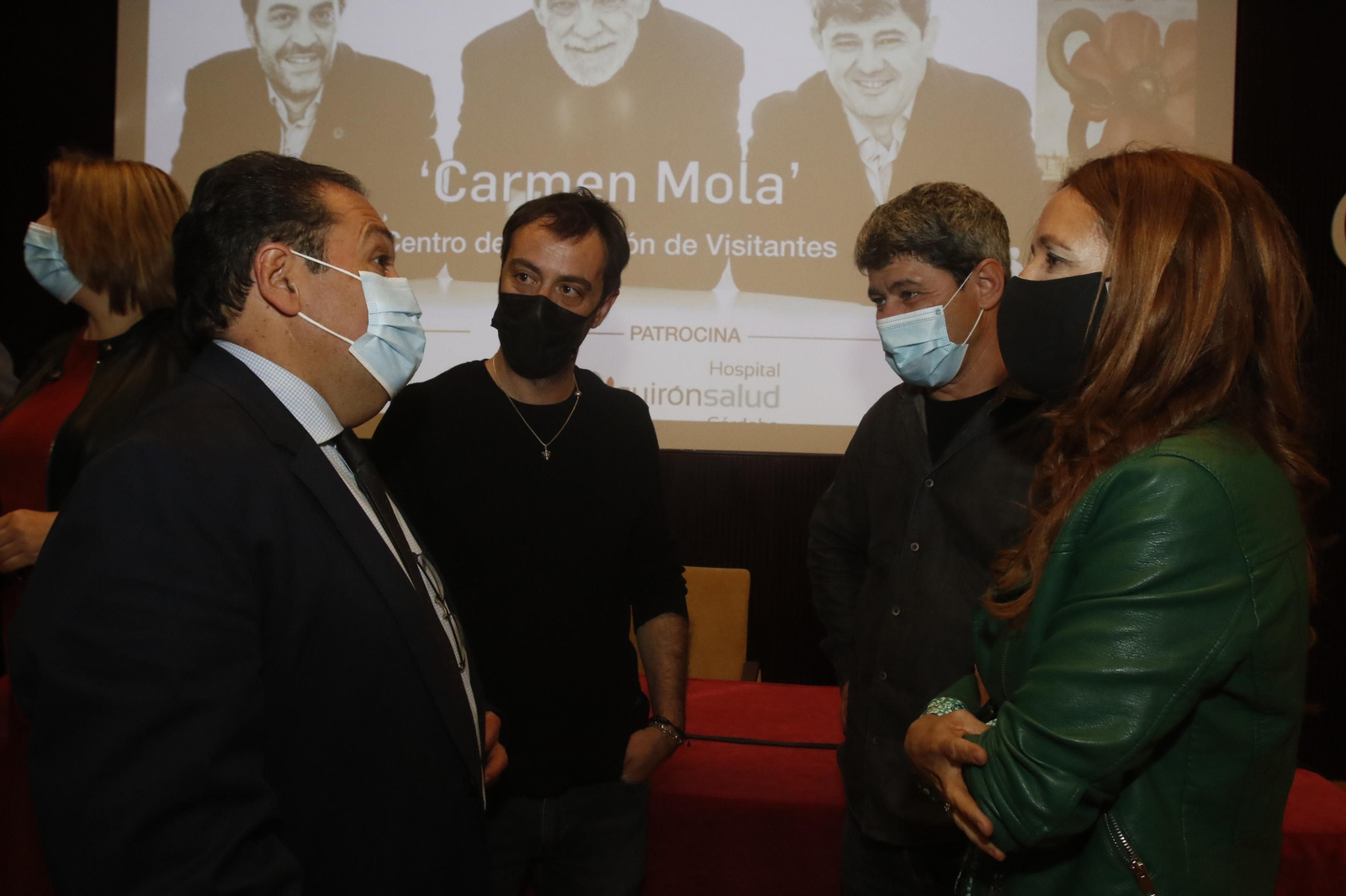 El paso de Carmen Mola por Córdoba, en imágenes