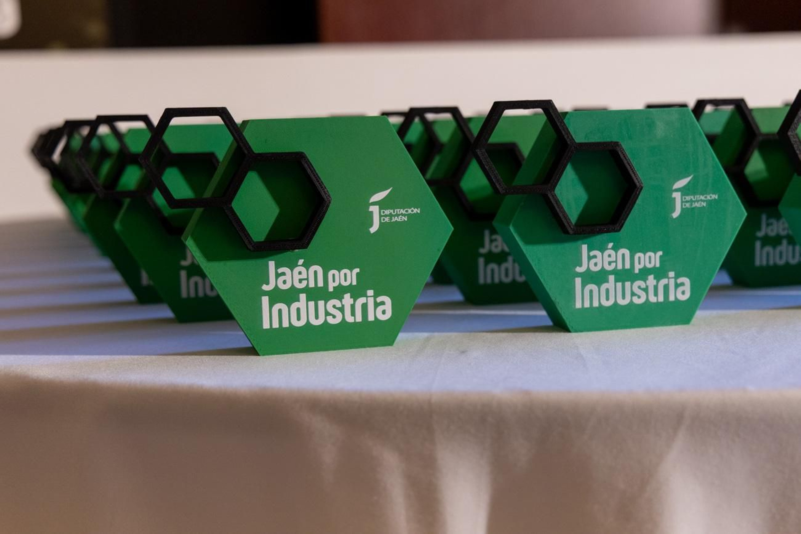 Entrega de distinciones y apertura del III Encuentro Provincial Jaén por Industria