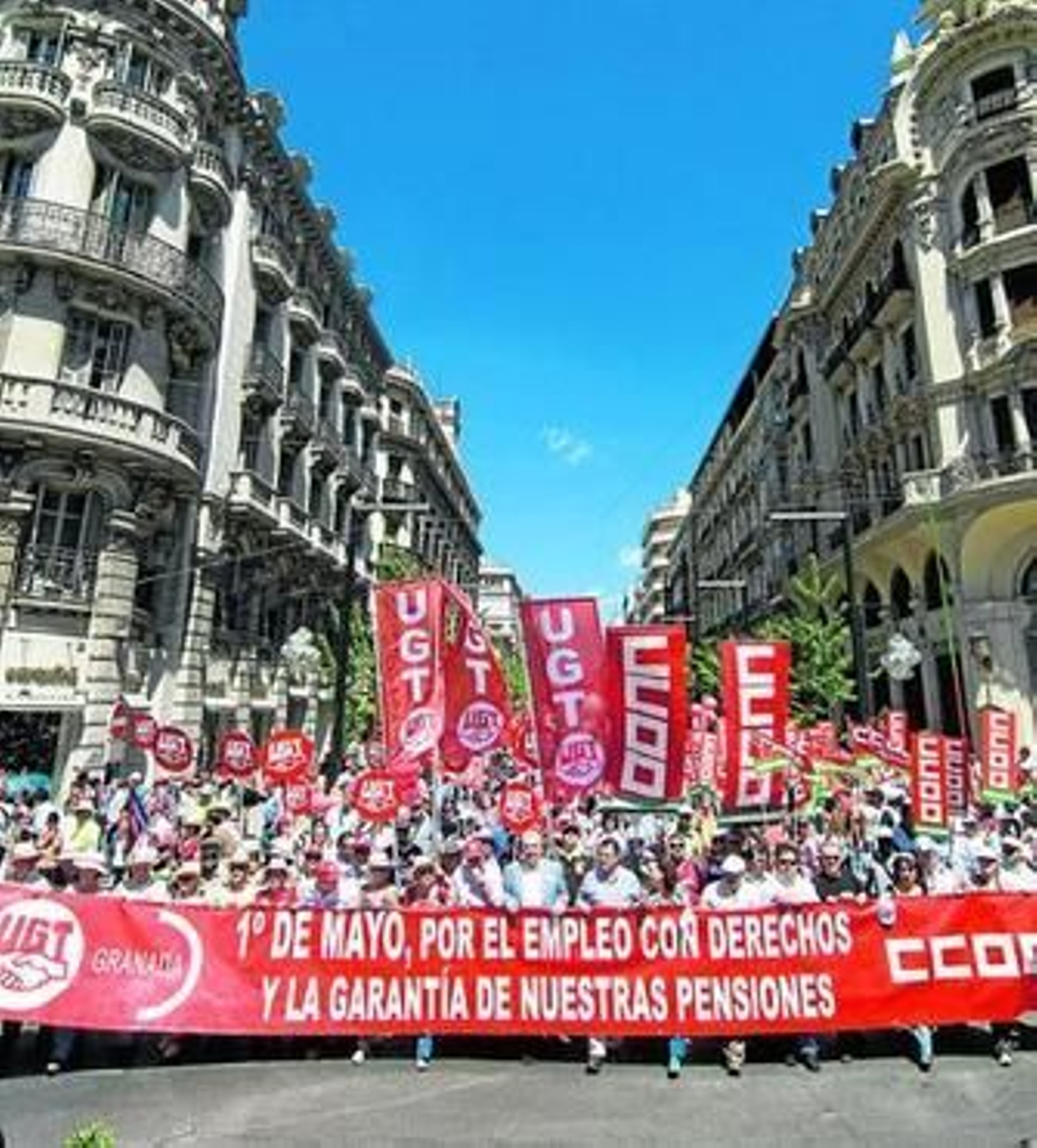 Las pensiones, tema de la manifestación del pasado 1 de mayo, también serán congeladas en 2011.