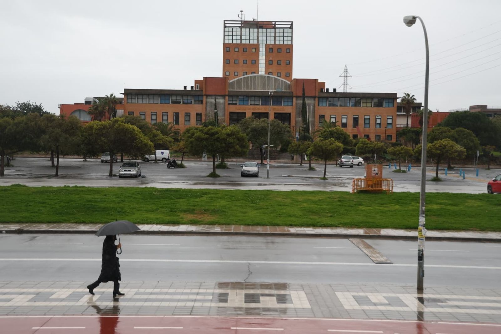 Lluvia y viento en Málaga este miércoles.