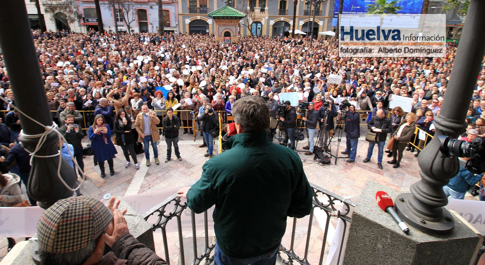 Imágenes de la manifestación contra la derogación de la prisión permanente revisable celebrada en Huelva
