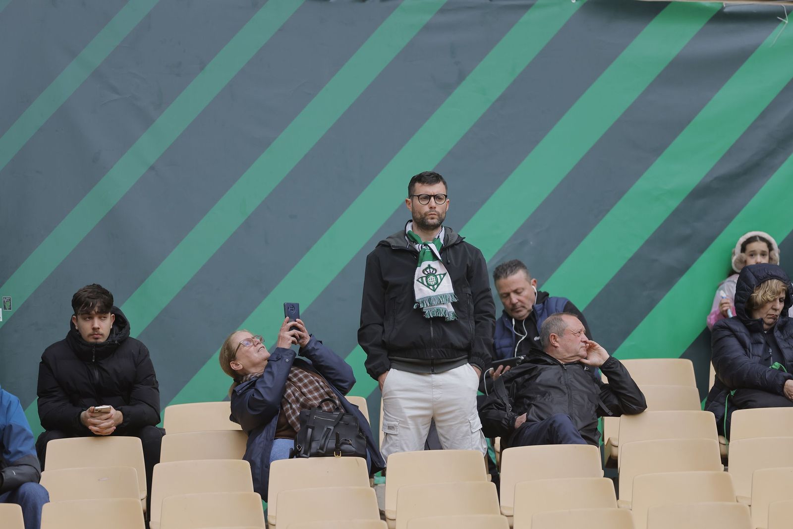 Búscate en las fotos del Betis - Valencia