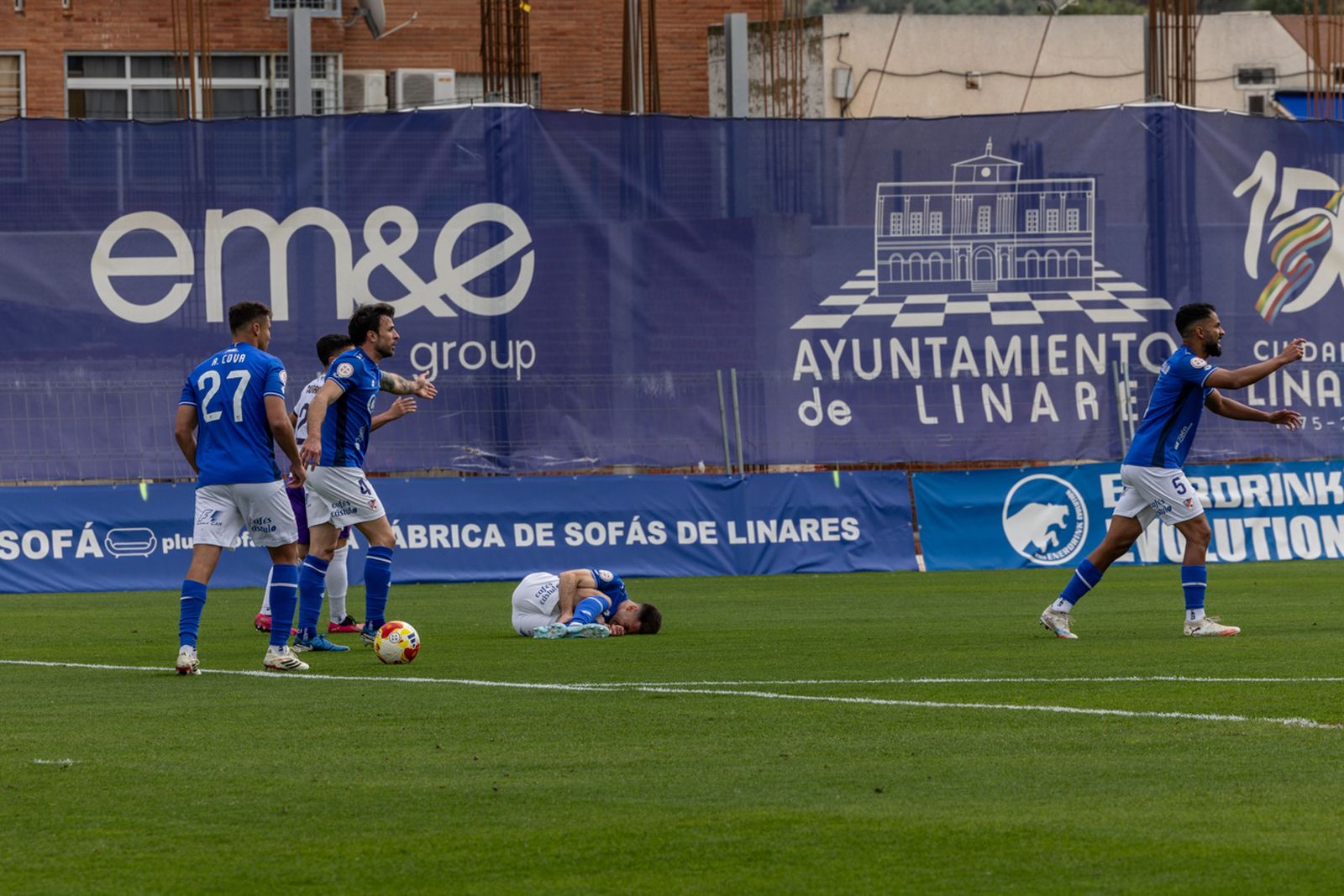 Las mejores imágenes del empate en el derbi entre Linares Deportivo y Real Jaén