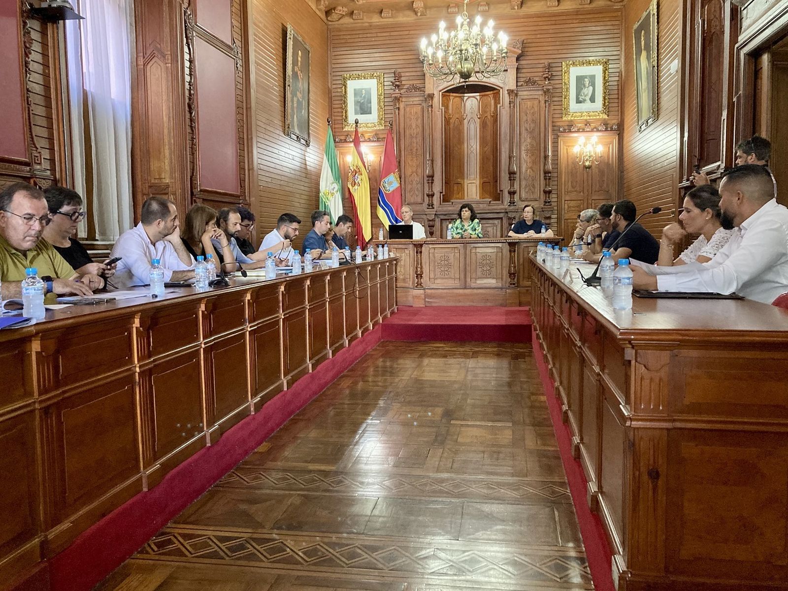 Imagen del Pleno del Consistorio sanluqueño.