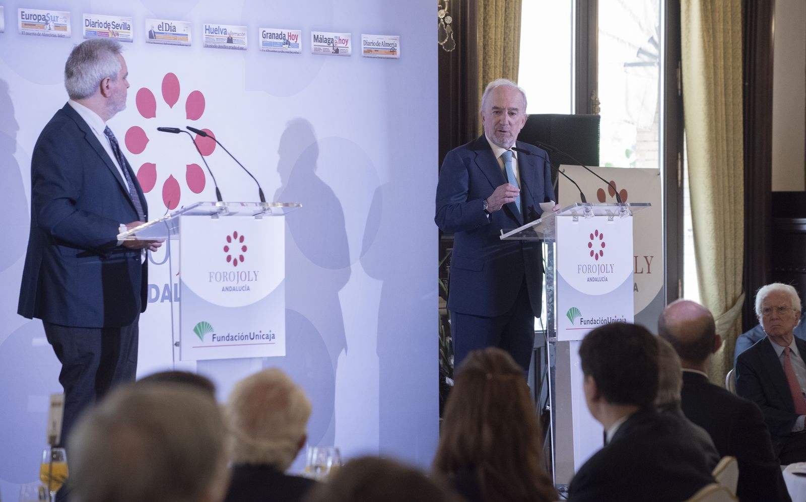 Imágenes del Foro Joly con el director de la Real Academia Española, Santiago Muñoz Machado