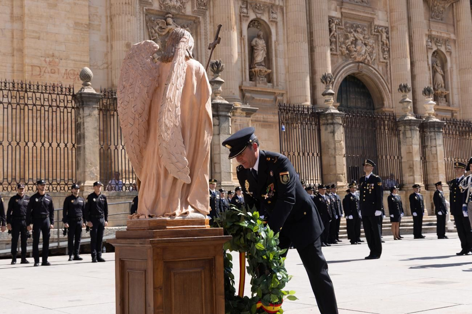 Acto por el día de la Policía Nacional, con motivo de la festividad los Santos Ángeles Custodios