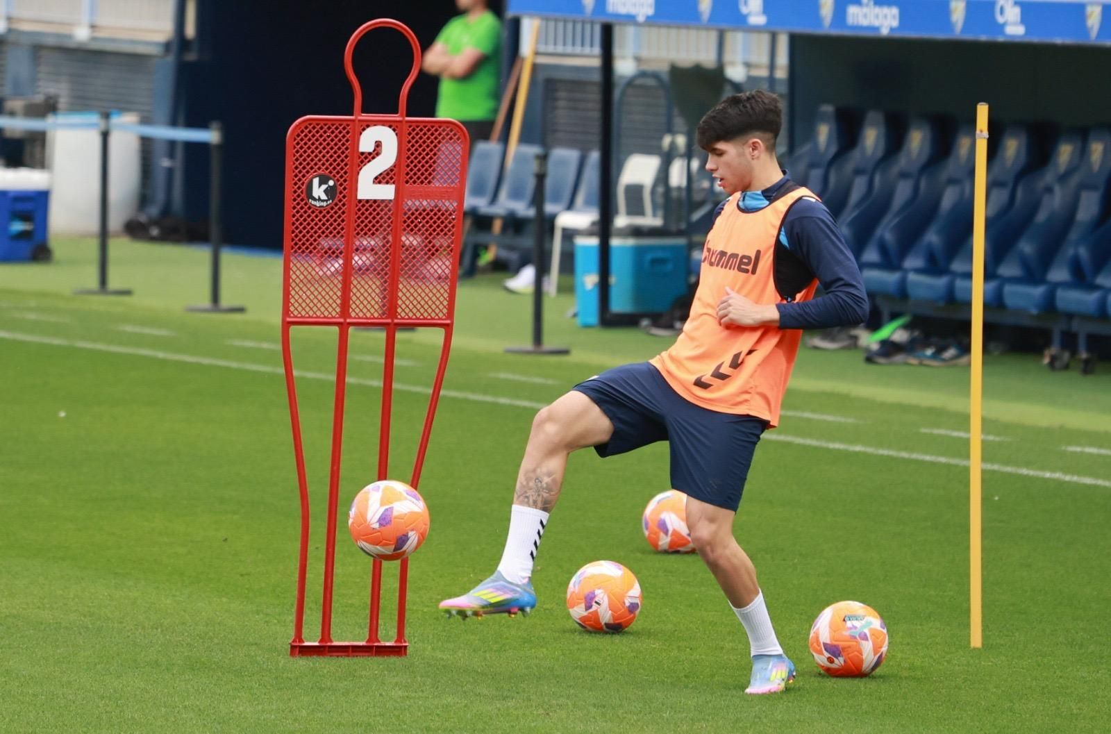 El Málaga CF prepara el derbi andaluz en La Rosaleda