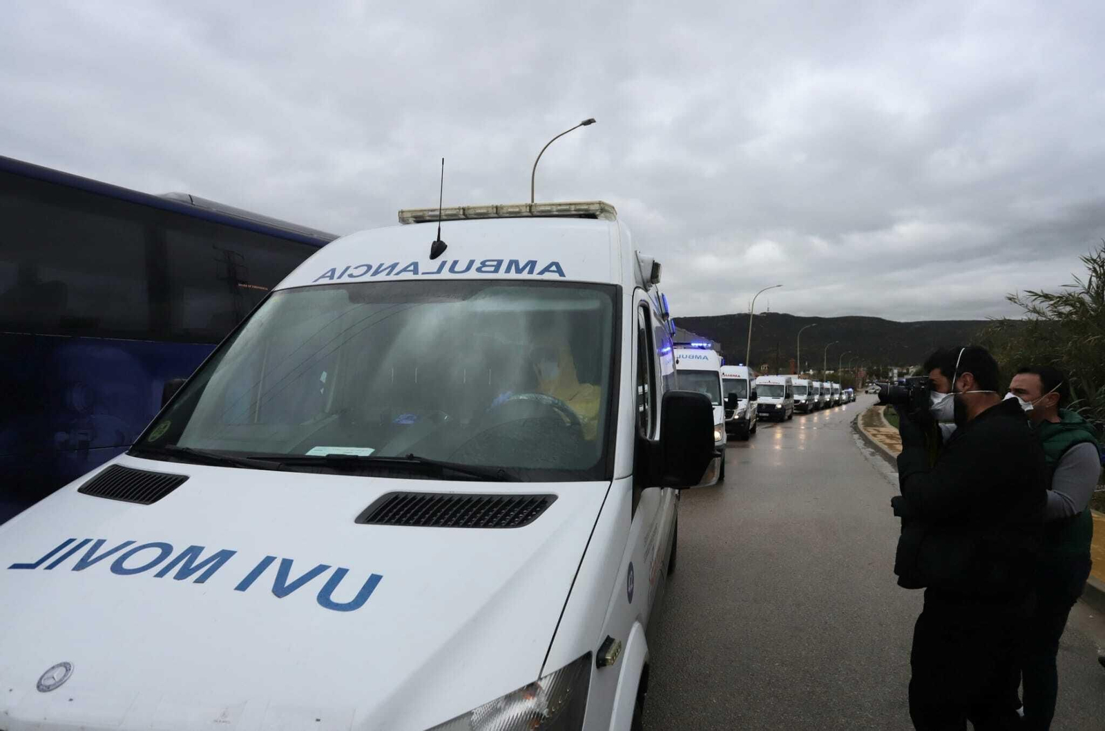 Llegan a La Línea los ancianos de la residencia con un brote de coronavirus