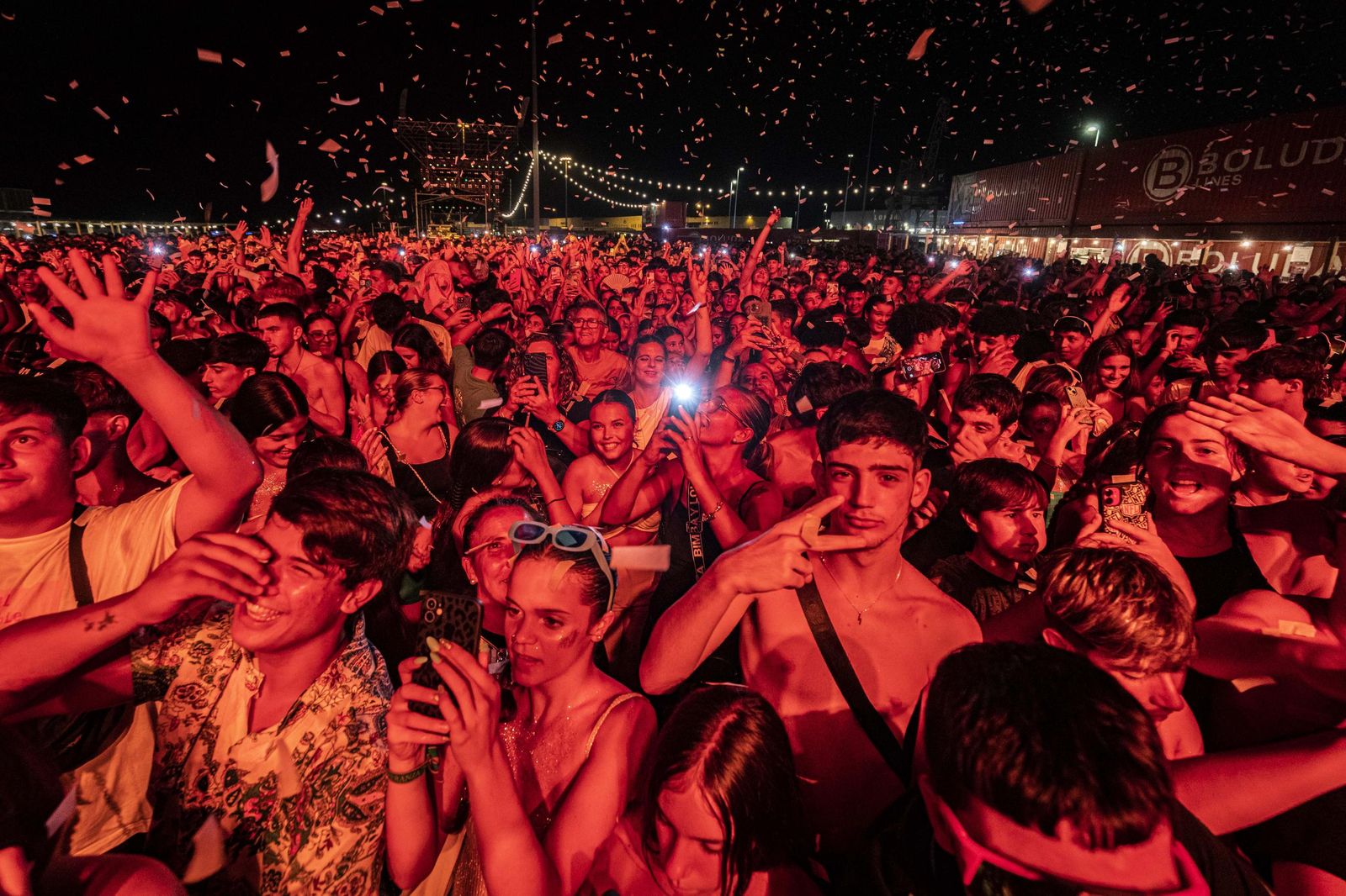 Búscate en el concierto de Omar Montes, Melqui, Ptazeta y Envi en Cádiz