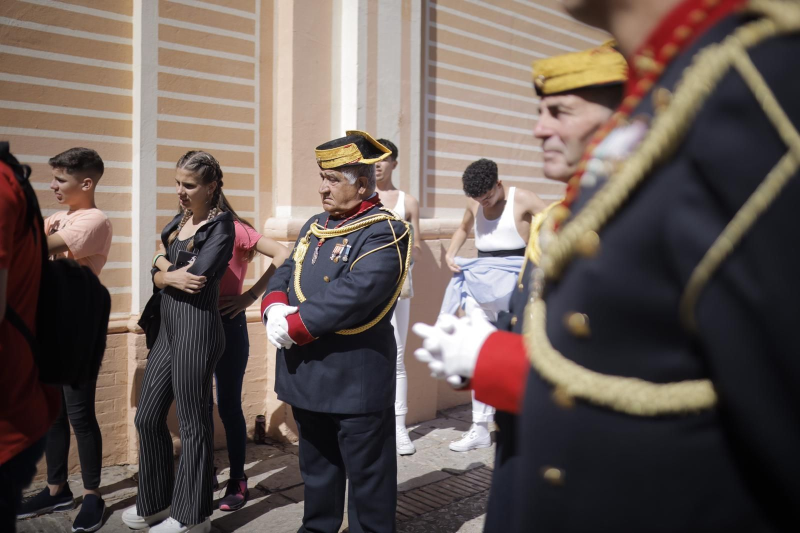 Imágenes de La Borriquita por el centro de Huelva en su salida extraordinaria