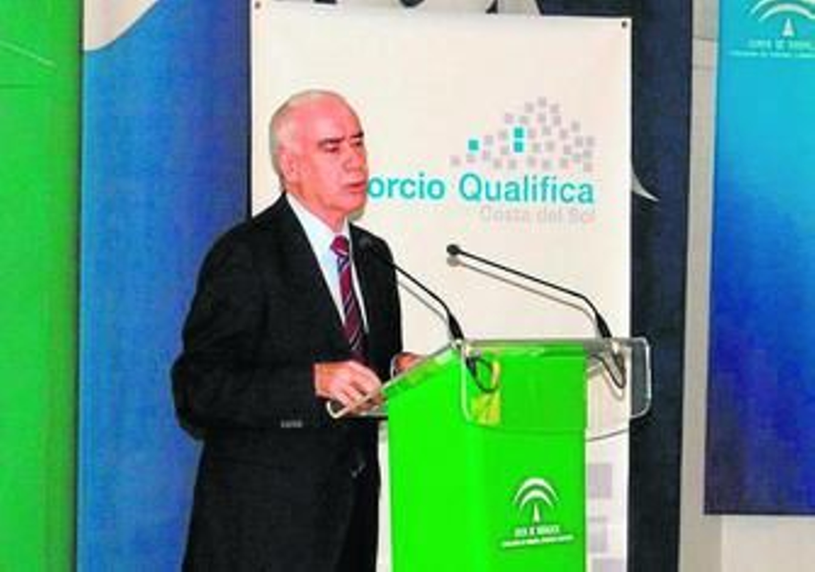 Luciano Alonso, ayer, haciendo balance de la primera fase del plan, en la sede de Turismo Andaluz.