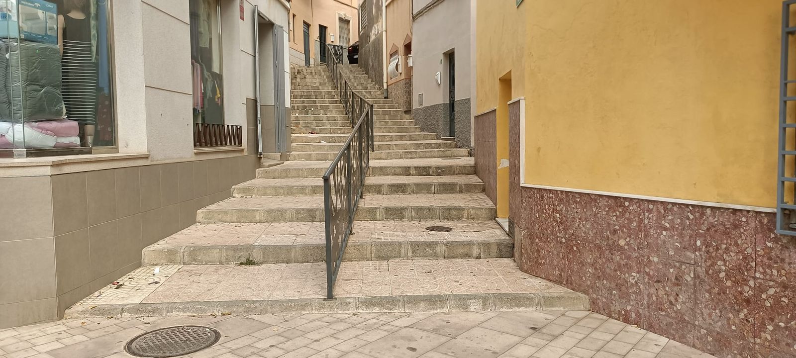 Calle Hermanos Machado (Cuesta del Cine).