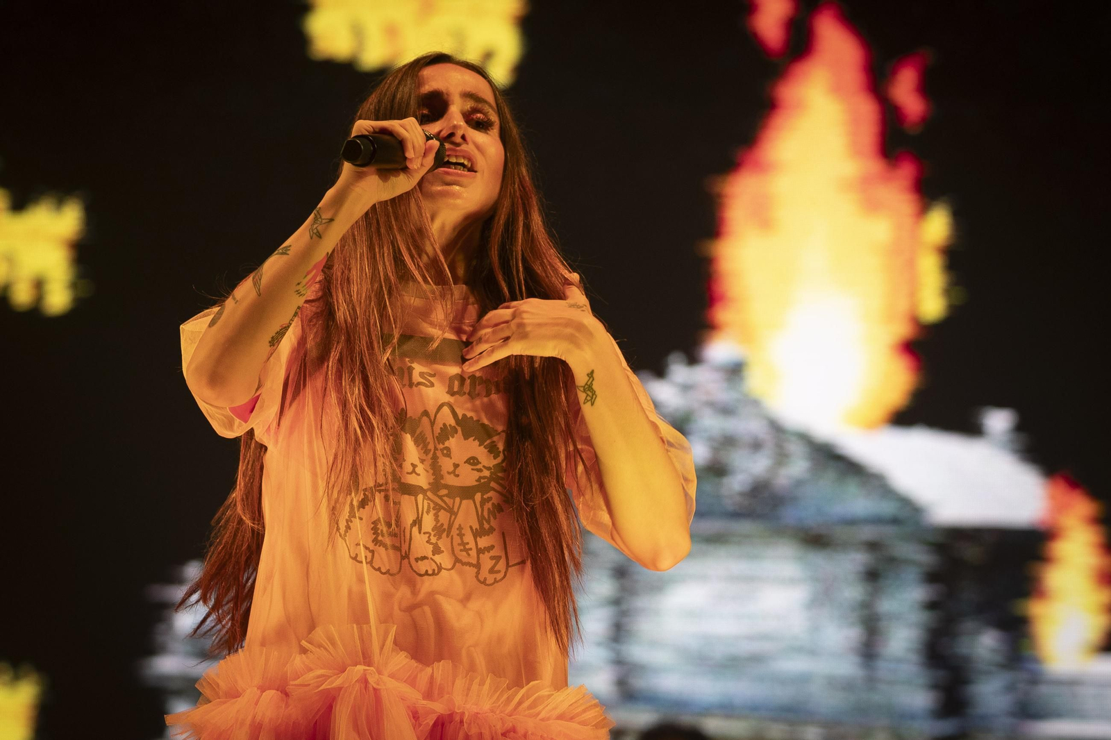 Zahara en un momento del concierto que ofreció en Granada.