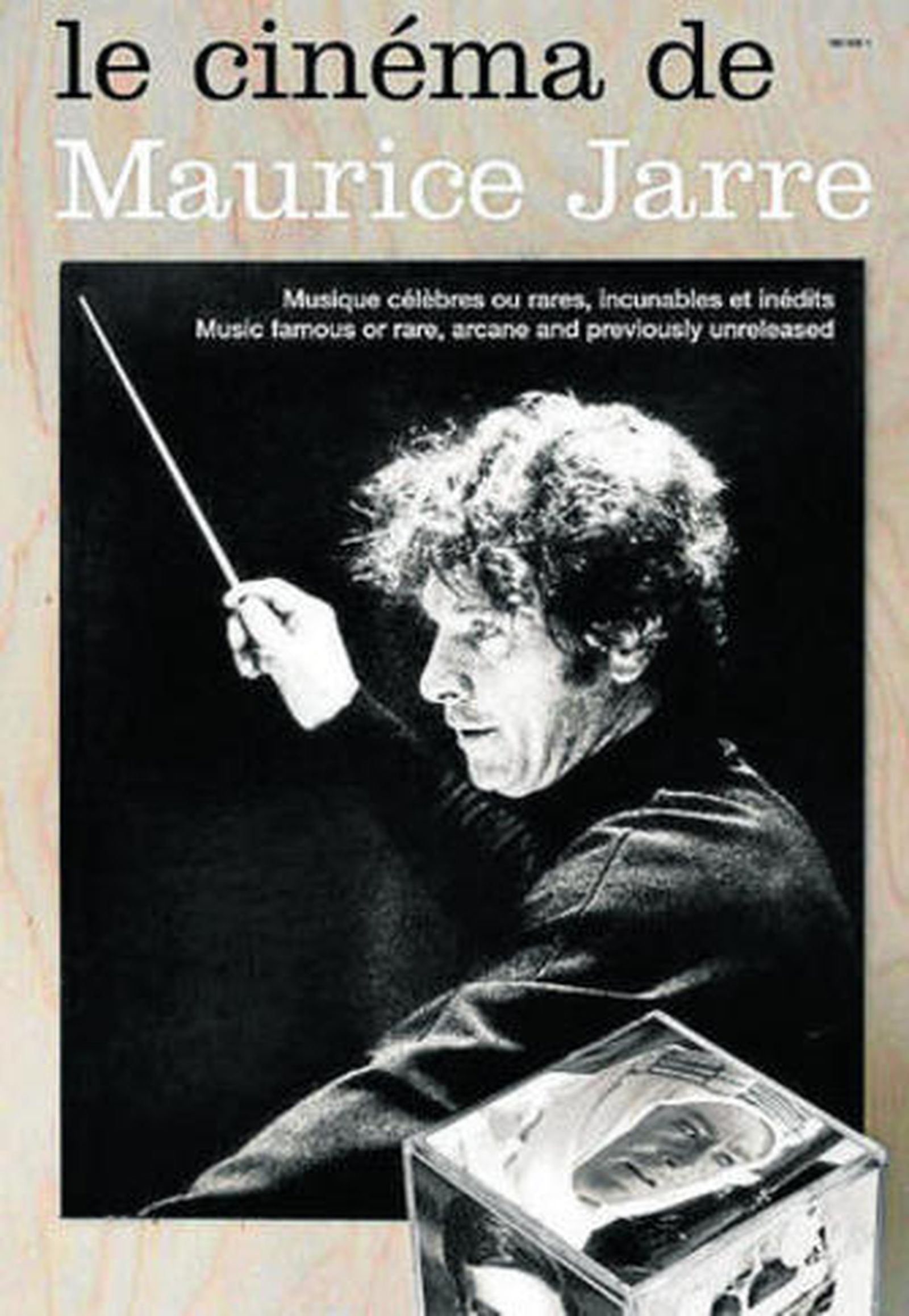 Jarre, en un ensayo de la Orquesta Sinfónica de Barcelona en 2001.