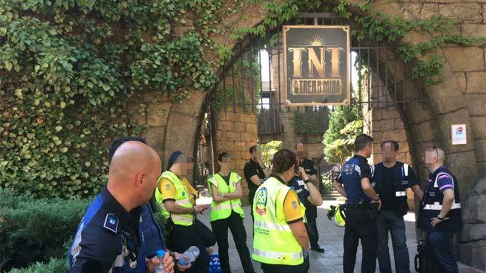 Acción de las emergencias en el parque de atracciones de Madrid