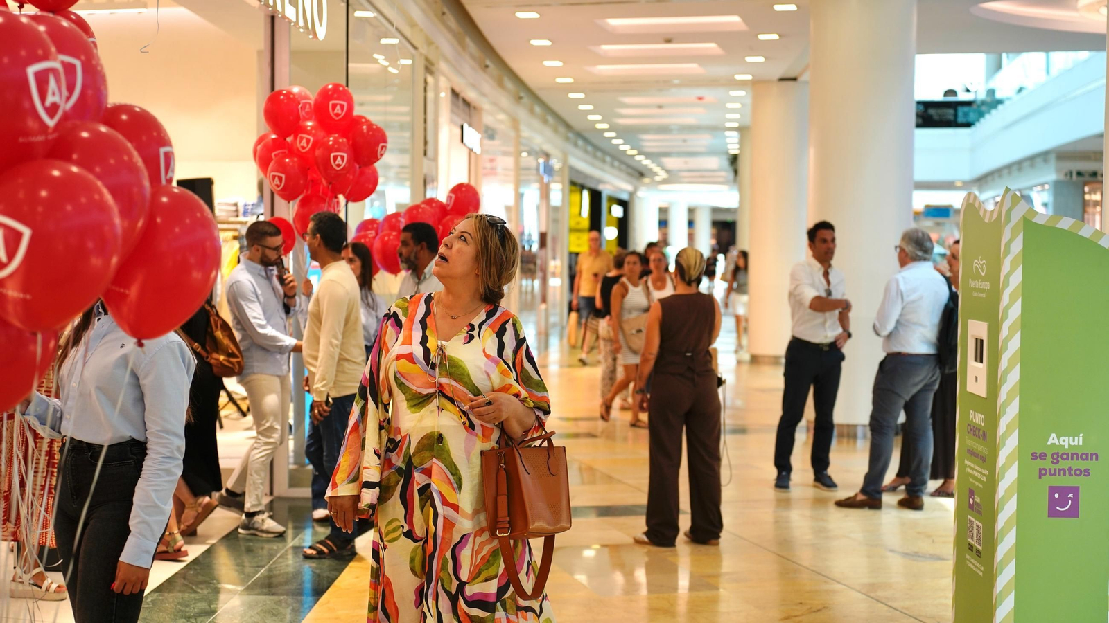 Fotos de la apertura de la marca Álvaro Moreno en el Centro Comercial Puerta Europa de Algeciras