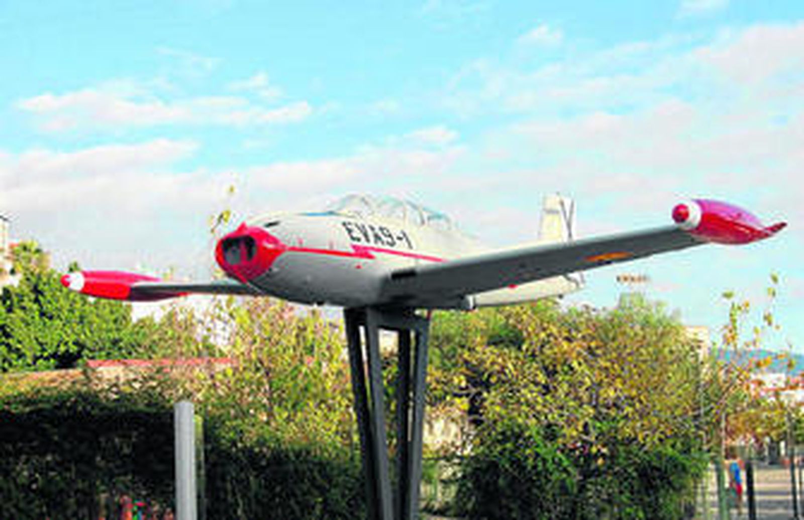 El Ayuntamiento ya tuvo un gesto con el escuadrón con la inauguración de la Fuente del Ejército.