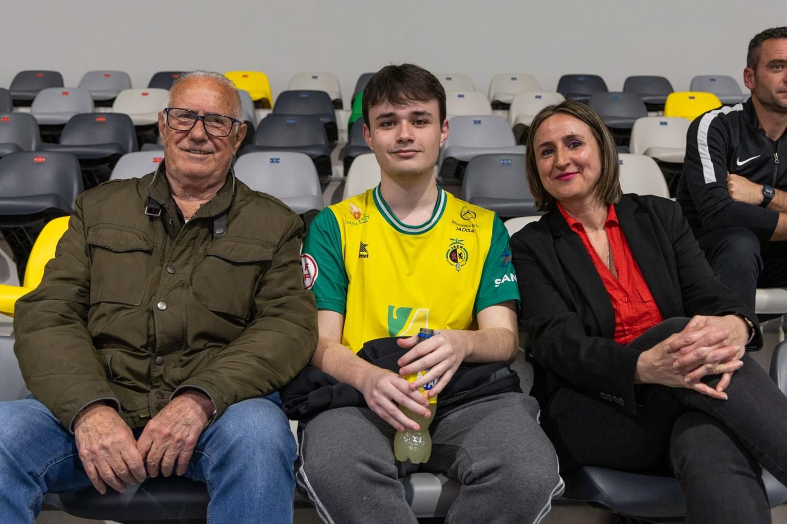 En imágenes: la afición y mejores jugadas del Jaén FS - Jimbee Cartagena