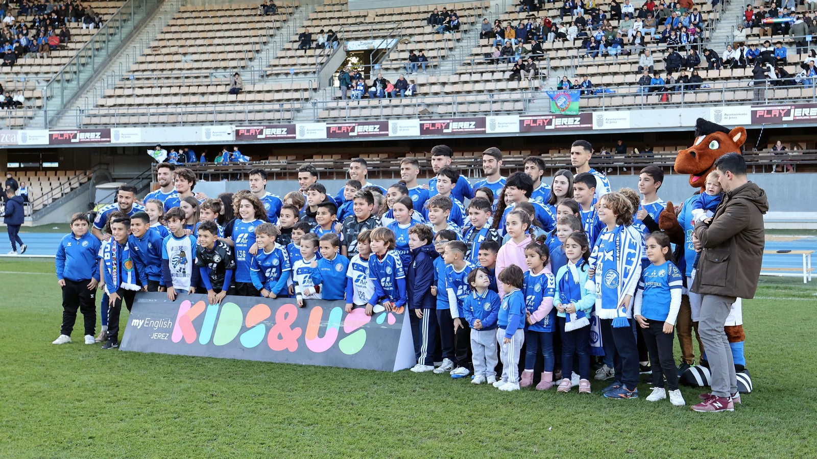 Xerez DFC contra CD Estepona en Chapín
