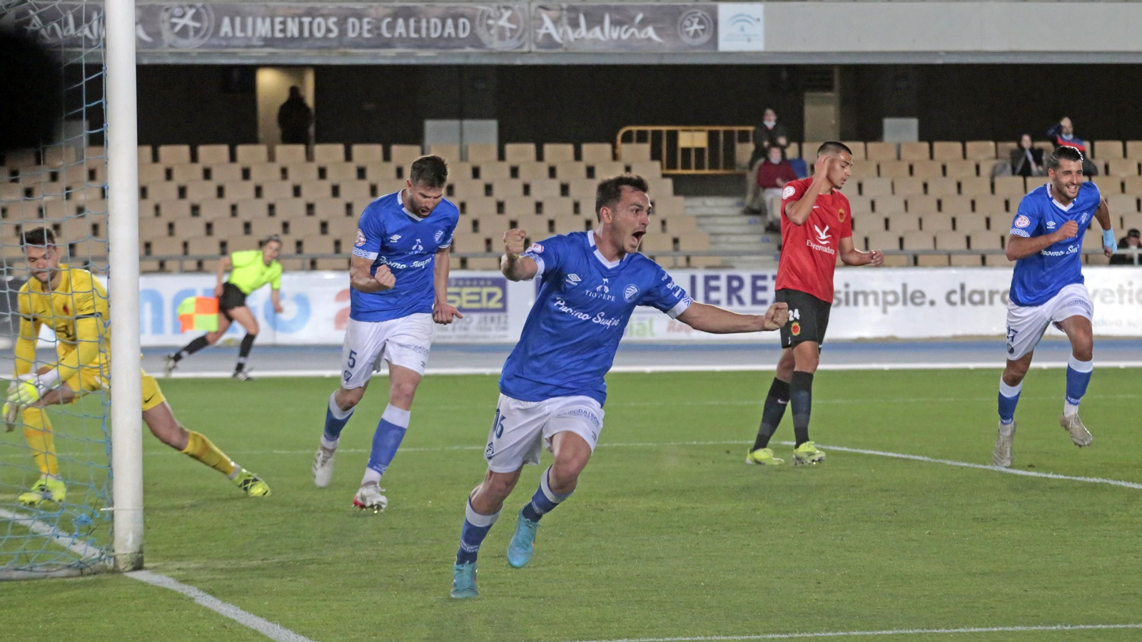 Imágenes del Xerez DFC - UD Montijo en Chapin Imágenes del Xerez DFC - UD Montijo en Chapin