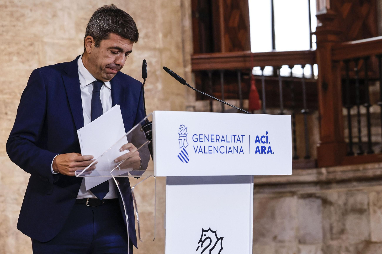 El presidente de la Generalitat valenciana, Carlos Mazón, durante una declaración institucional, en el Palau de la Generalitat.