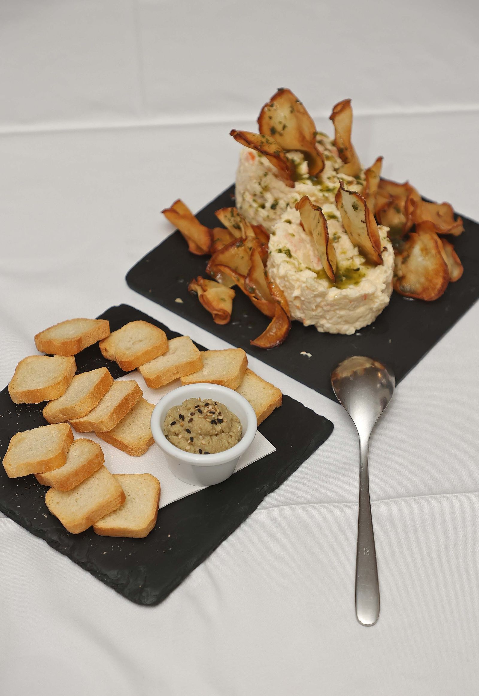 Imágenes de la tertulia de Cuaresma organizada por Europa Sur en La Línea