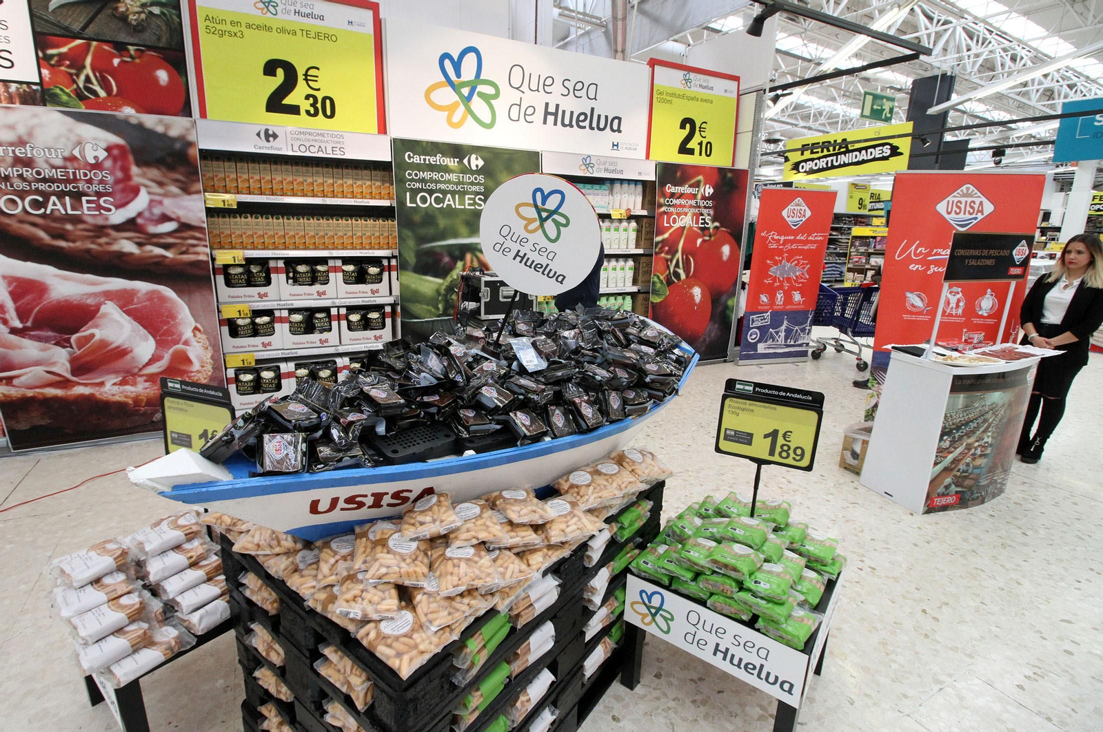 Muestra 'Que sea de Huelva' en Carrefour.
