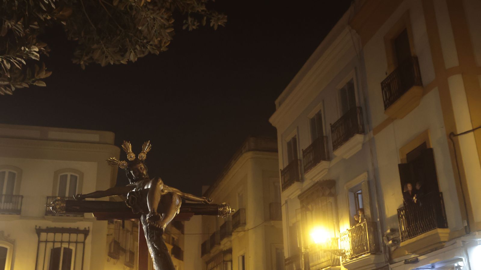 Las imágenes del traslado del Cristo de Burgos