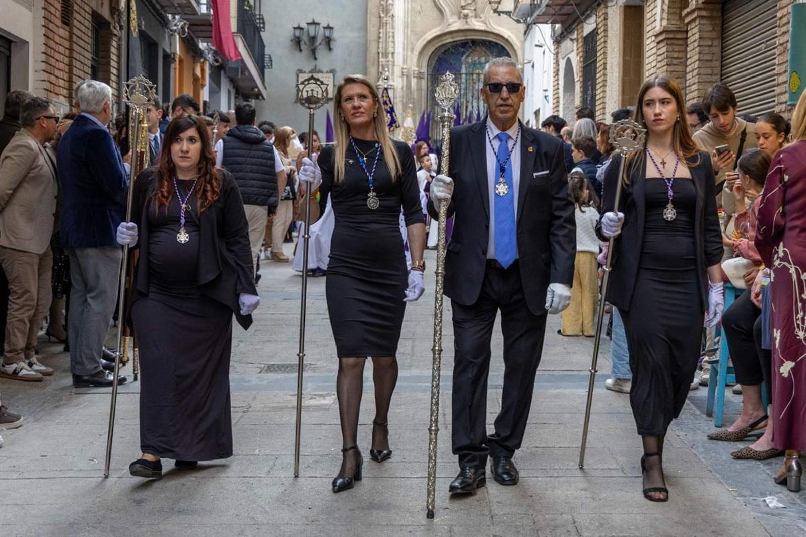 Los jiennenses arropan a las tres cofradías de la tarde en un Domingo de Ramos más caluroso de lo esperado (I)